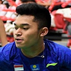 Foto LEO ROLLY CARNANDO